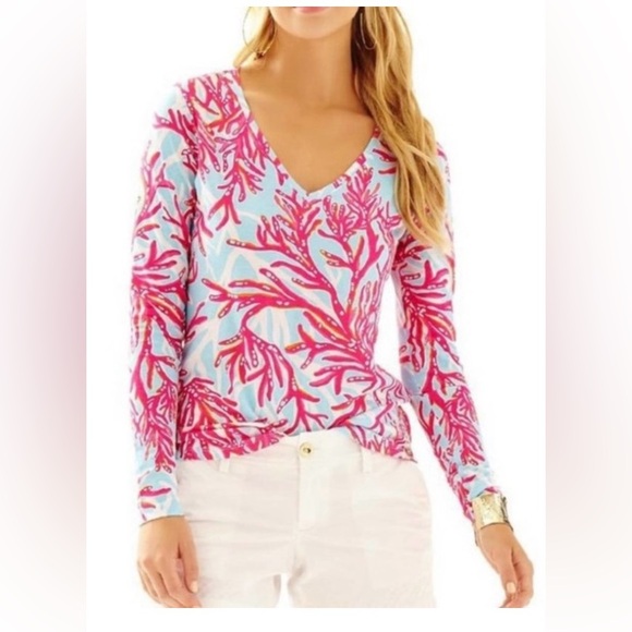 Lilly Pulitzer Tops - Lilly Pulitzer Nellie long sleeves breakwater escape top women’s size Small